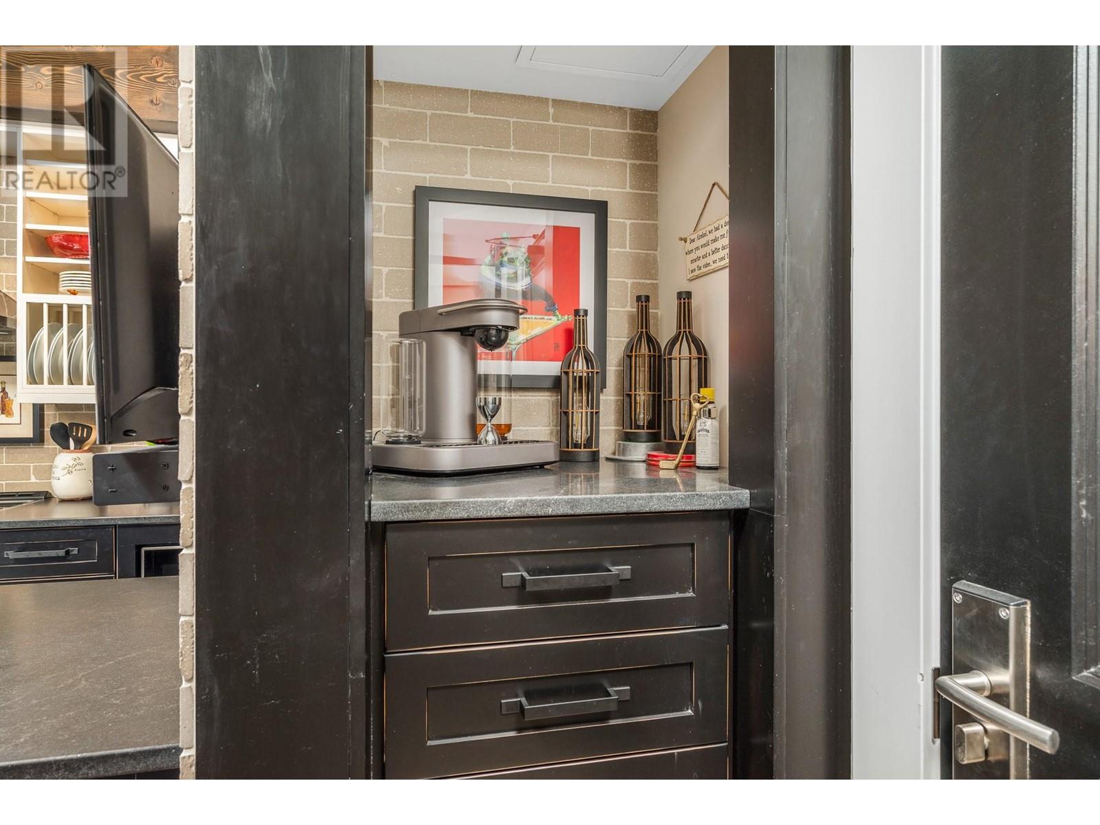 101 Village Centre Court Unit# 432, Vernon, British Columbia  V1H 1Y8 - Photo 3 - 10339913