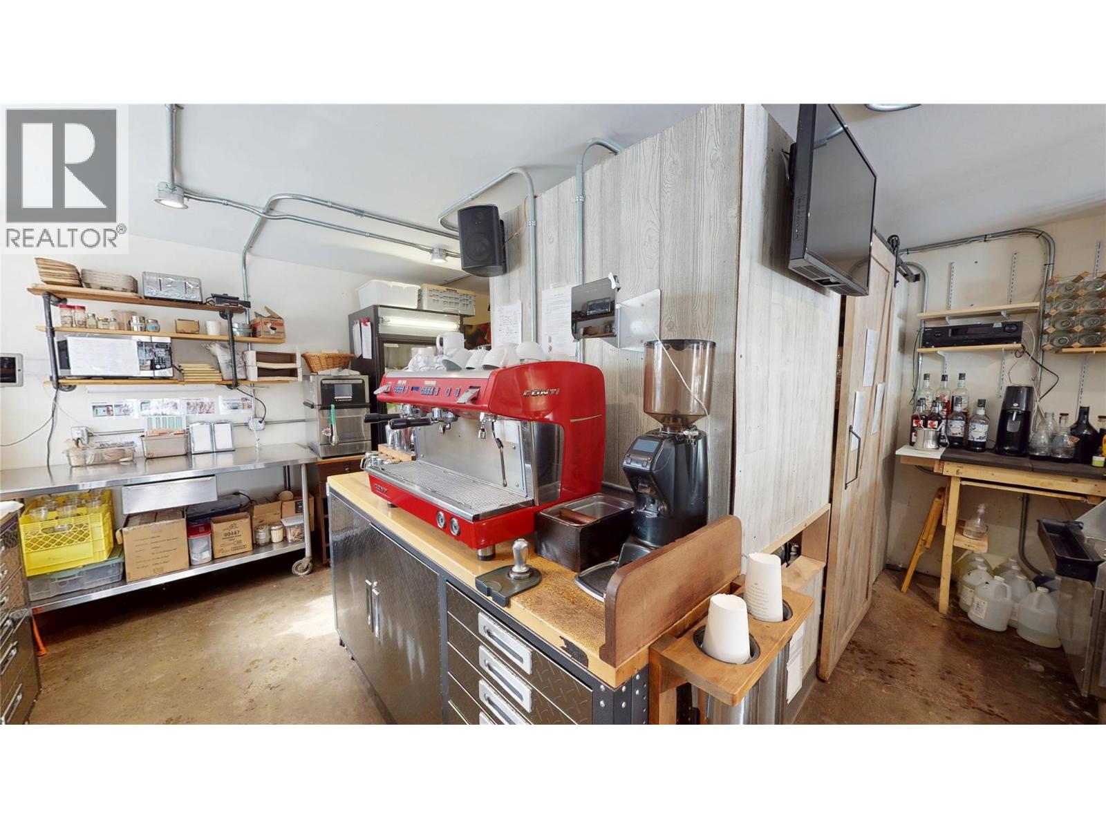 601a 2nd Avenue, Fernie, British Columbia  V0B 1M0 - Photo 12 - 10339538