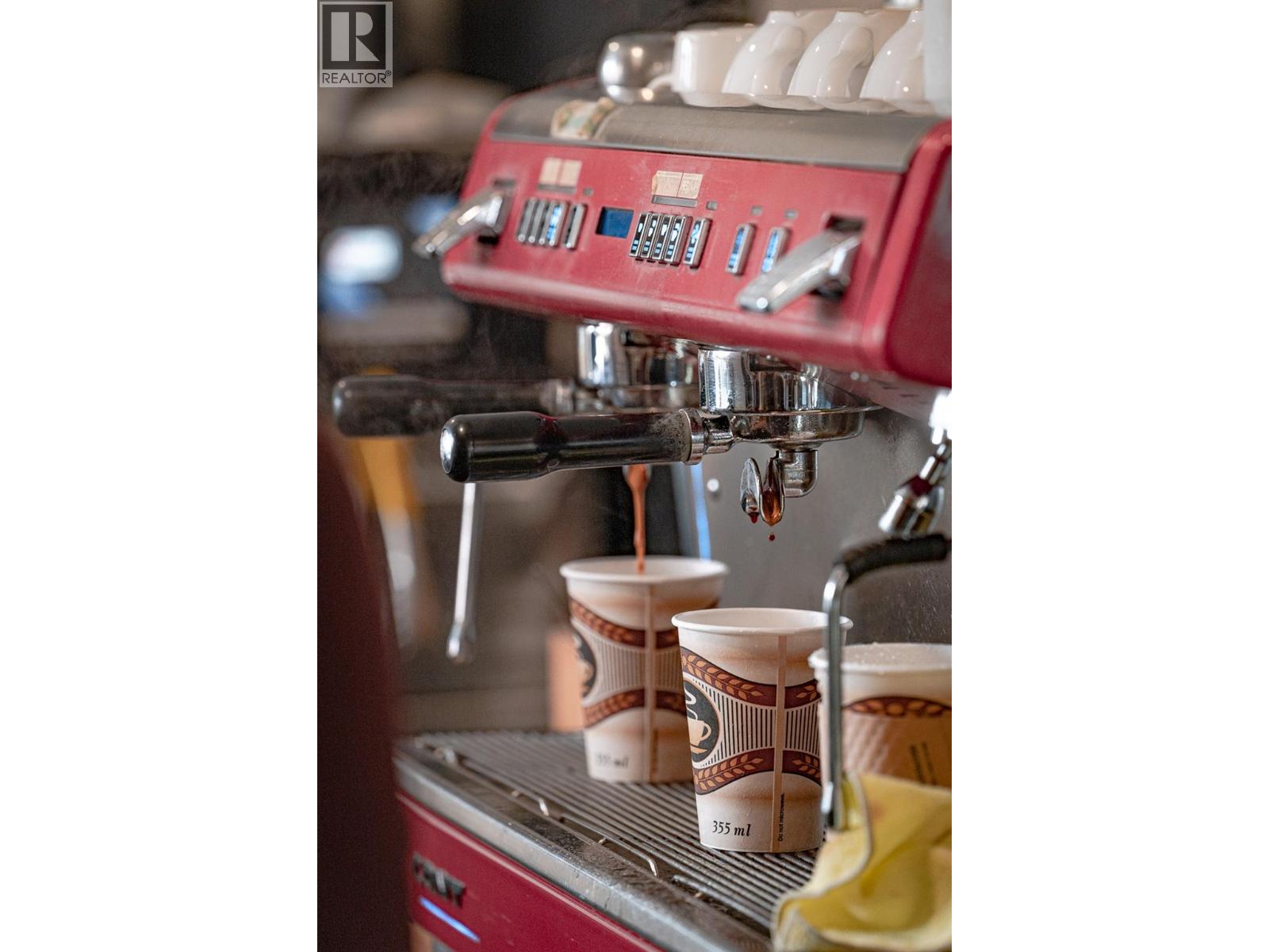 601a 2nd Avenue, Fernie, British Columbia  V0B 1M0 - Photo 13 - 10339538