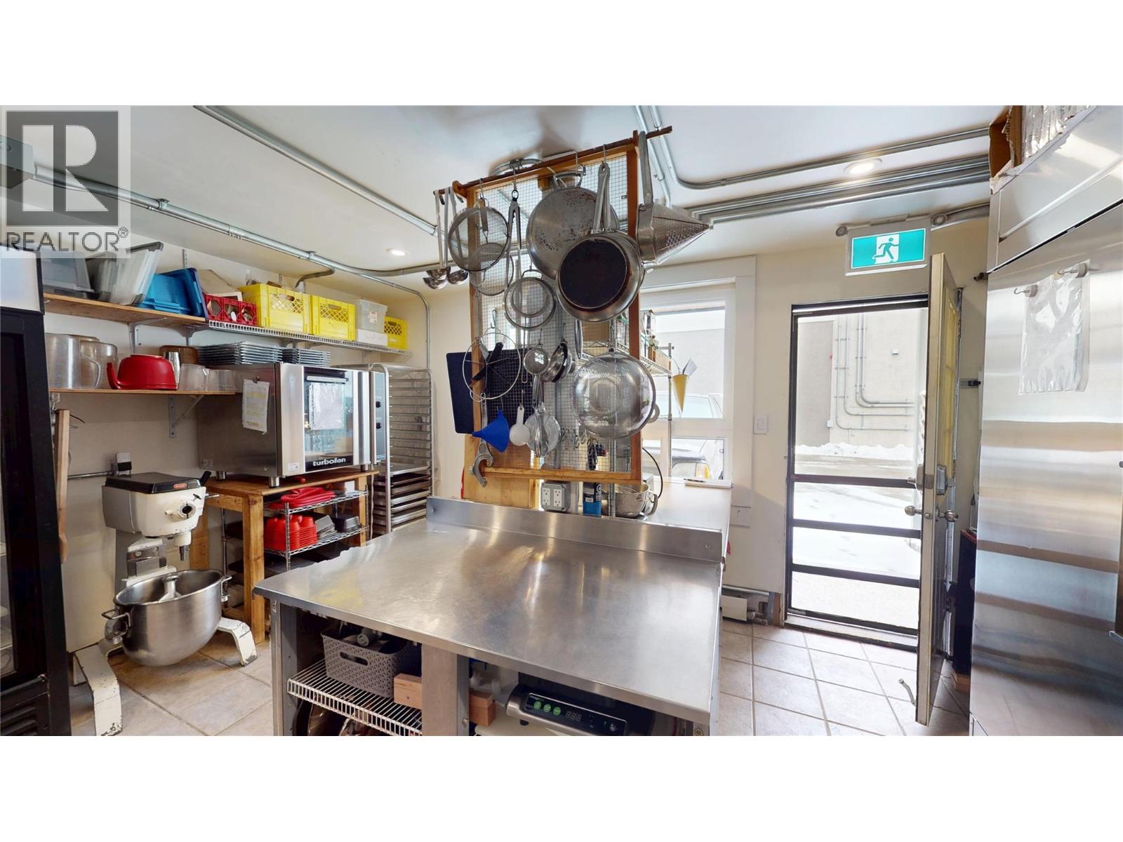 601a 2nd Avenue, Fernie, British Columbia  V0B 1M0 - Photo 22 - 10339538