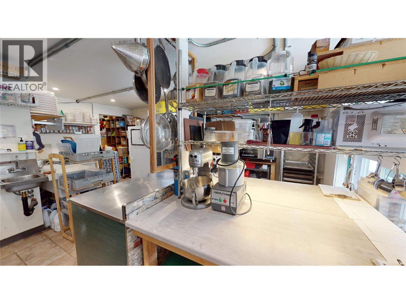 601a 2nd Avenue, Fernie, British Columbia  V0B 1M0 - Photo 23 - 10339538