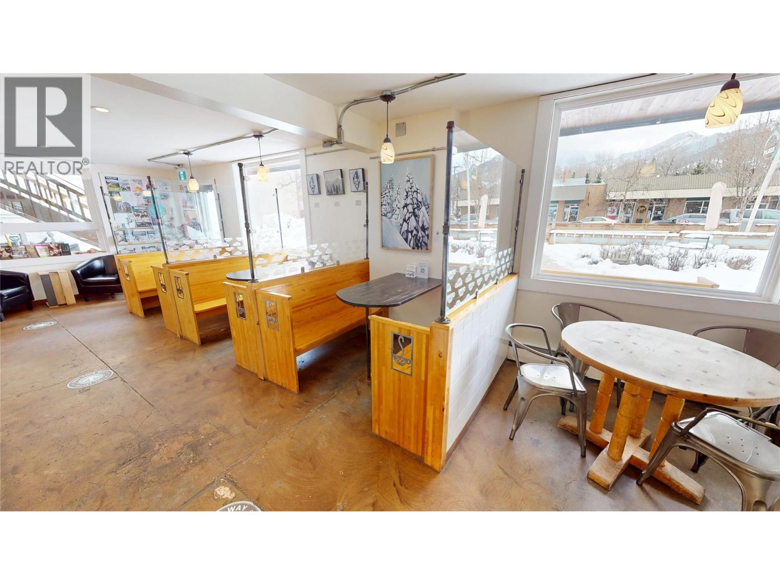 601a 2nd Avenue, Fernie, British Columbia  V0B 1M0 - Photo 3 - 10339538