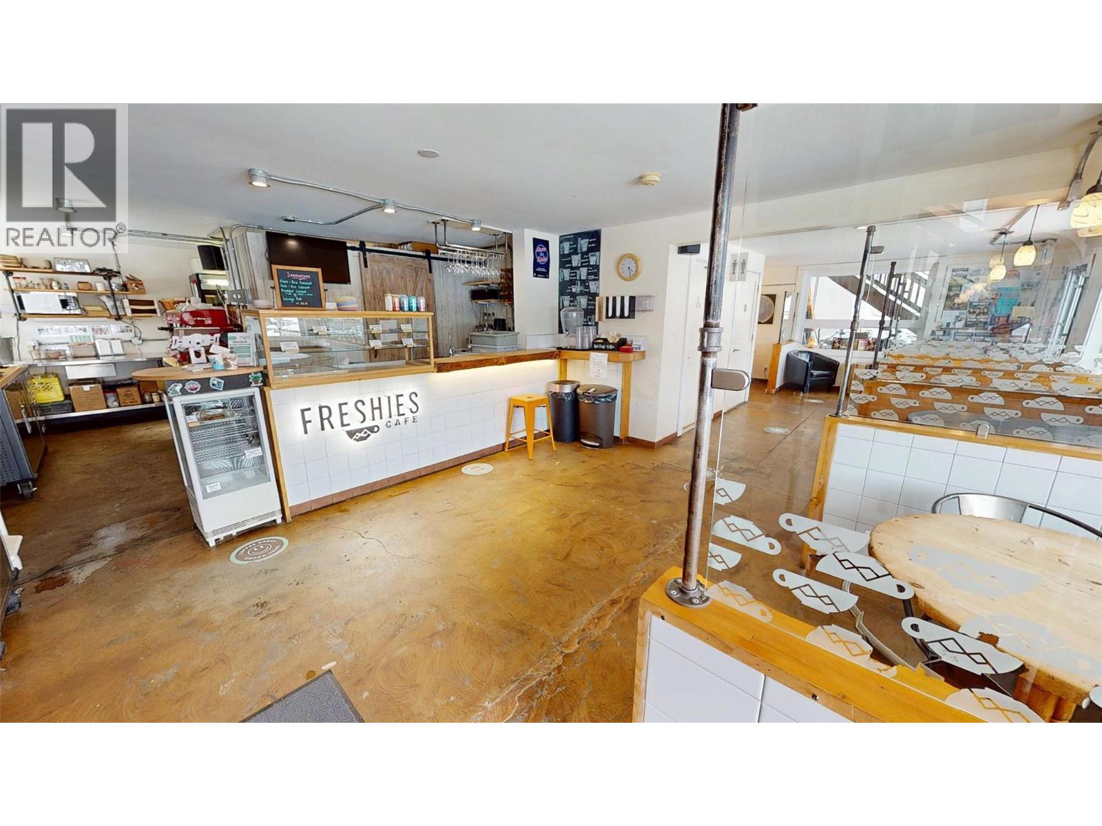 601a 2nd Avenue, Fernie, British Columbia  V0B 1M0 - Photo 5 - 10339538