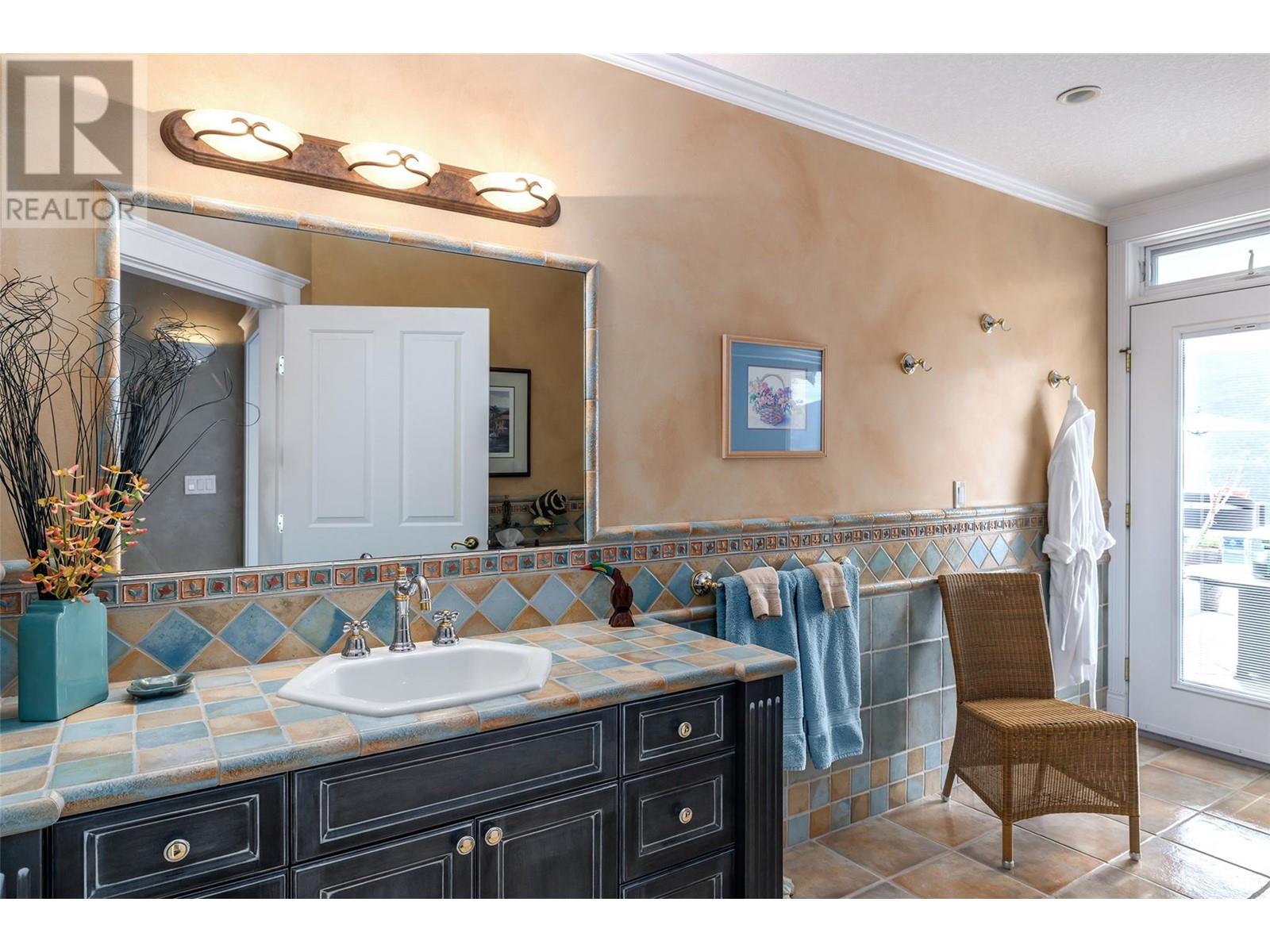 315 Kalamalka Lakeview Drive Unit# 1, Vernon, British Columbia  V1H 1S7 - Photo 17 - 10339775