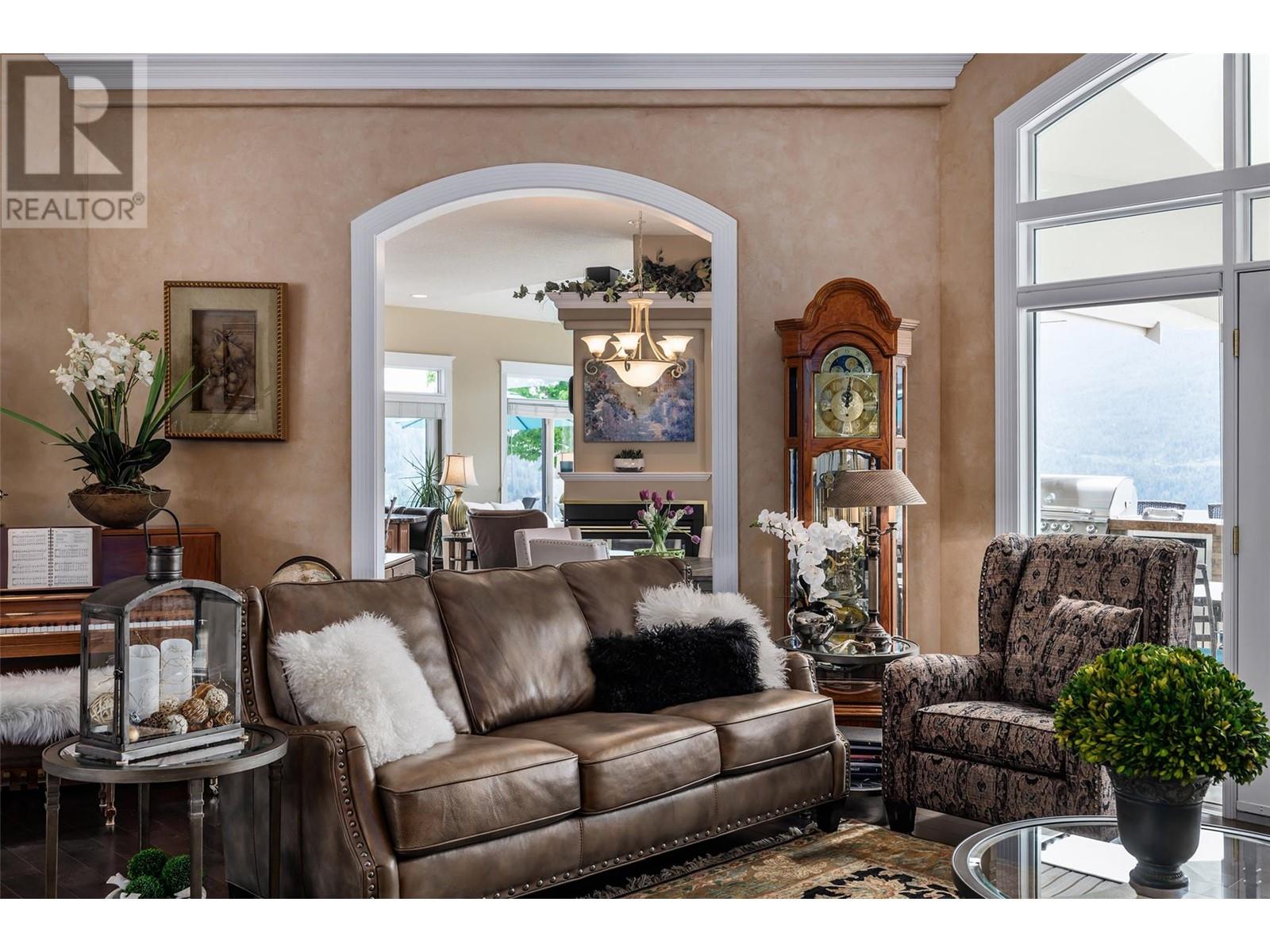 315 Kalamalka Lakeview Drive Unit# 1, Vernon, British Columbia  V1H 1S7 - Photo 5 - 10339775