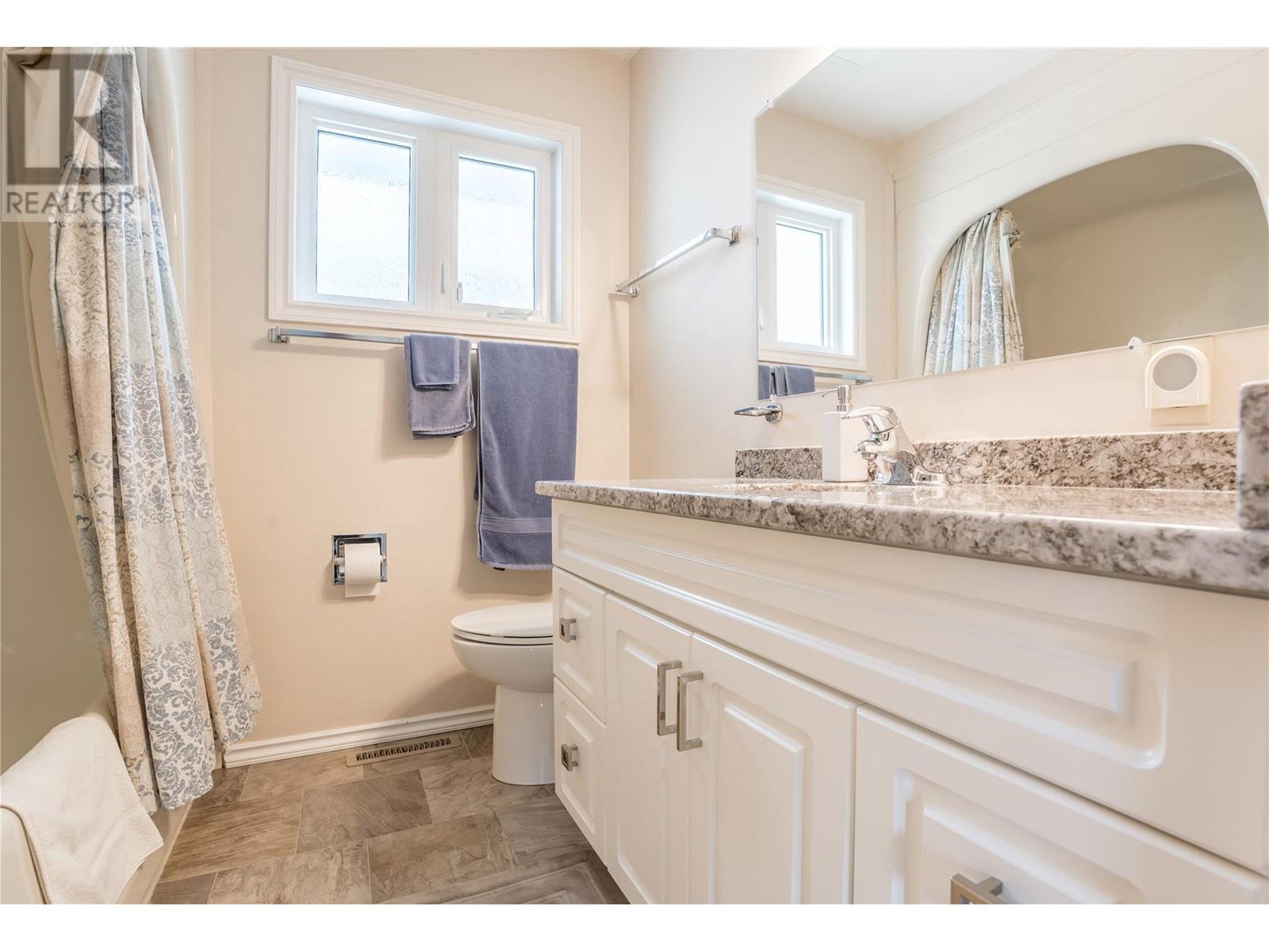 9181 Alder Street, Summerland, British Columbia  V0H 1Z2 - Photo 14 - 10339887