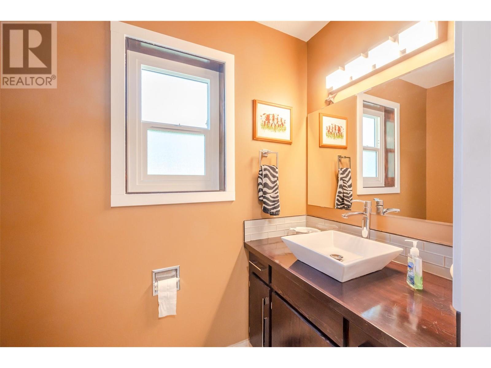 10112 Beavis Place, Summerland, British Columbia  V0H 1Z2 - Photo 23 - 10340162