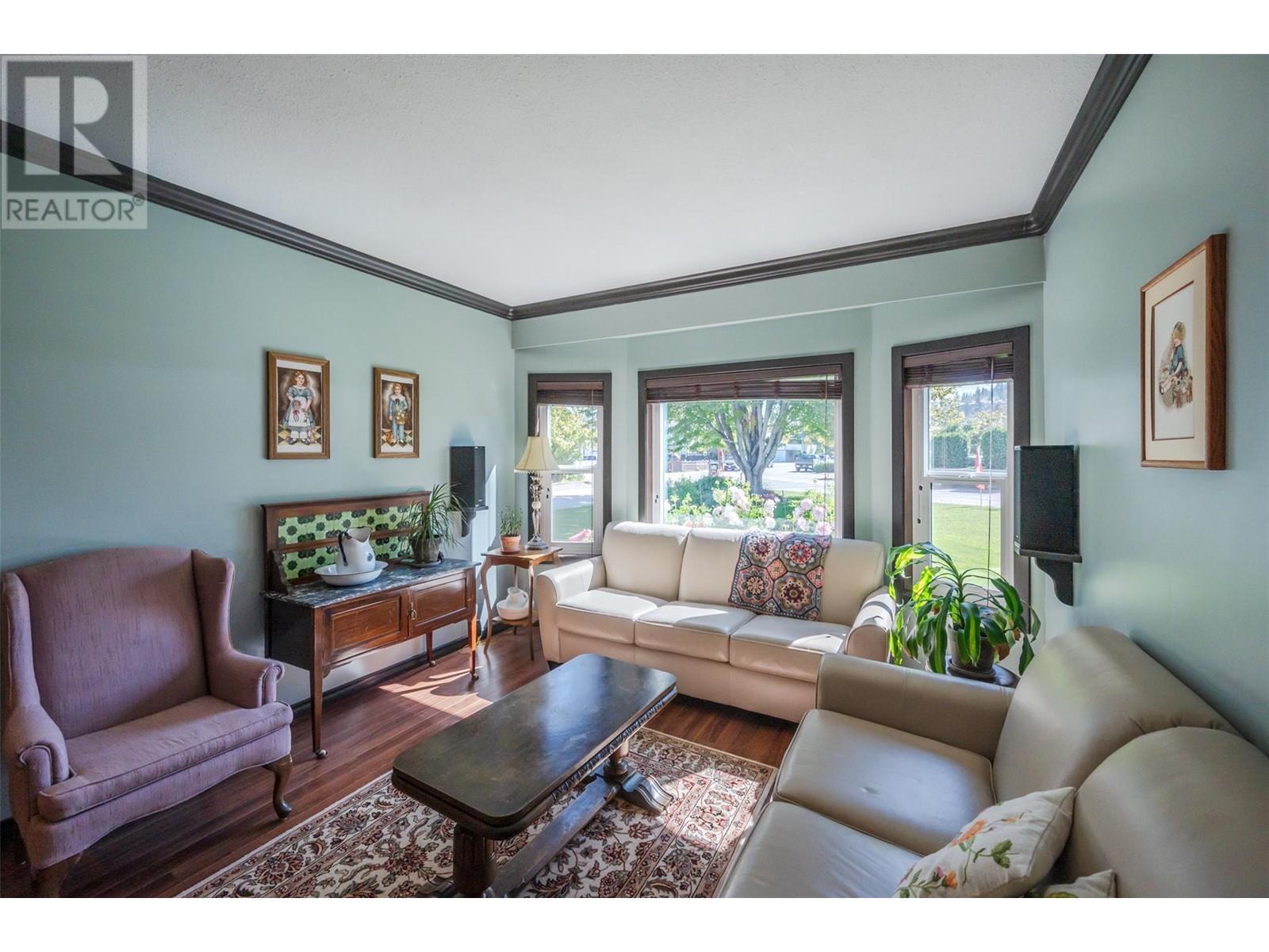 10112 Beavis Place, Summerland, British Columbia  V0H 1Z2 - Photo 6 - 10340162