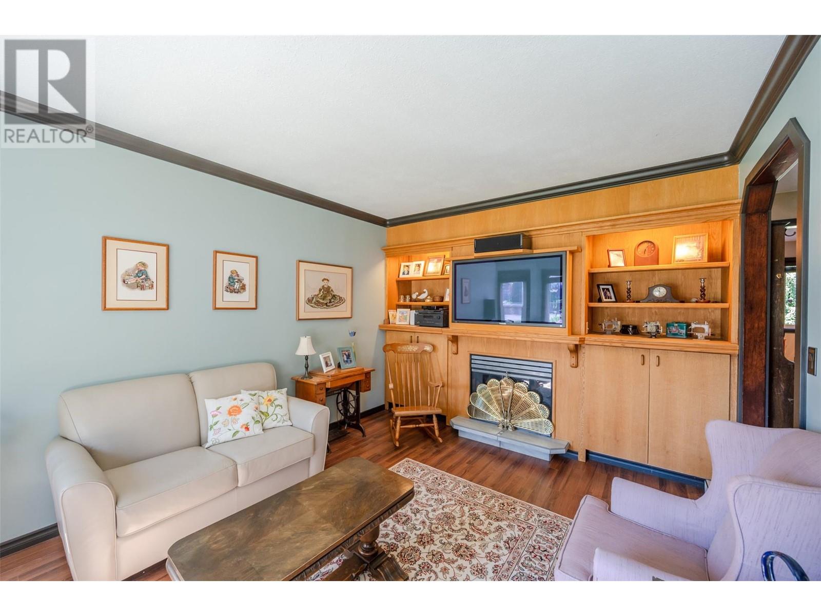 10112 Beavis Place, Summerland, British Columbia  V0H 1Z2 - Photo 8 - 10340162