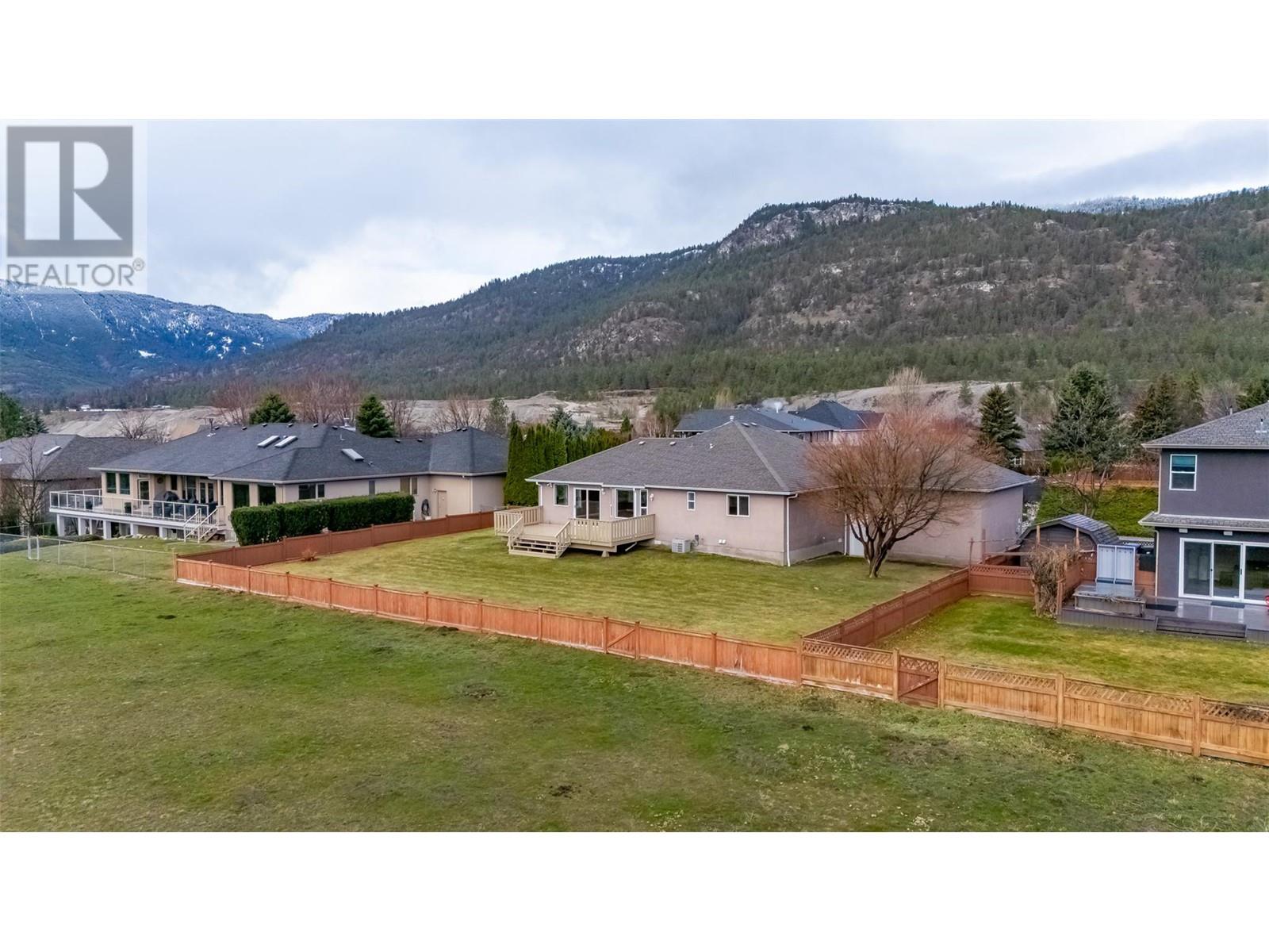 1893 Sandstone Drive, Penticton, British Columbia  V2A 8Y6 - Photo 17 - 10339755