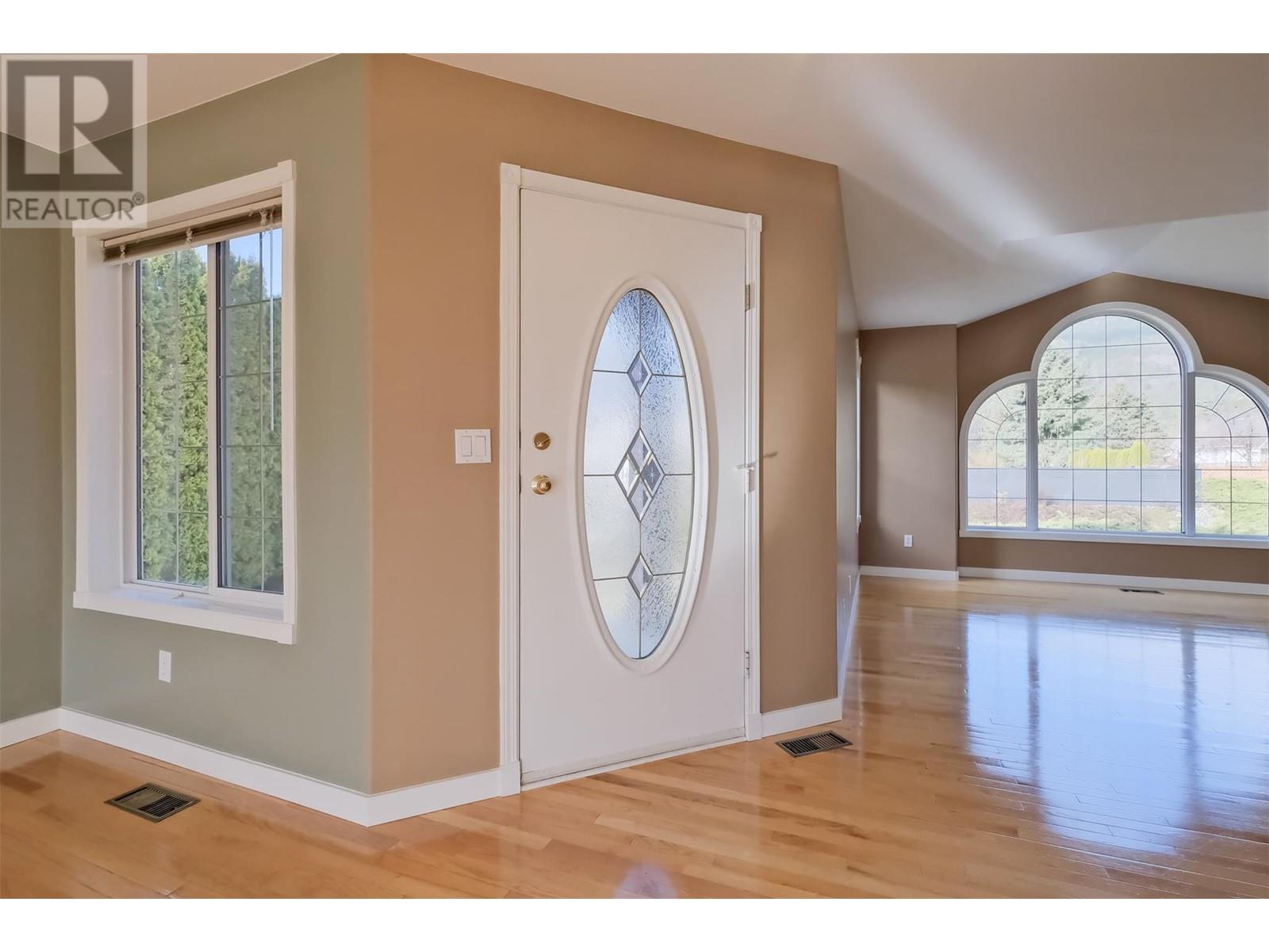 1893 Sandstone Drive, Penticton, British Columbia  V2A 8Y6 - Photo 22 - 10339755