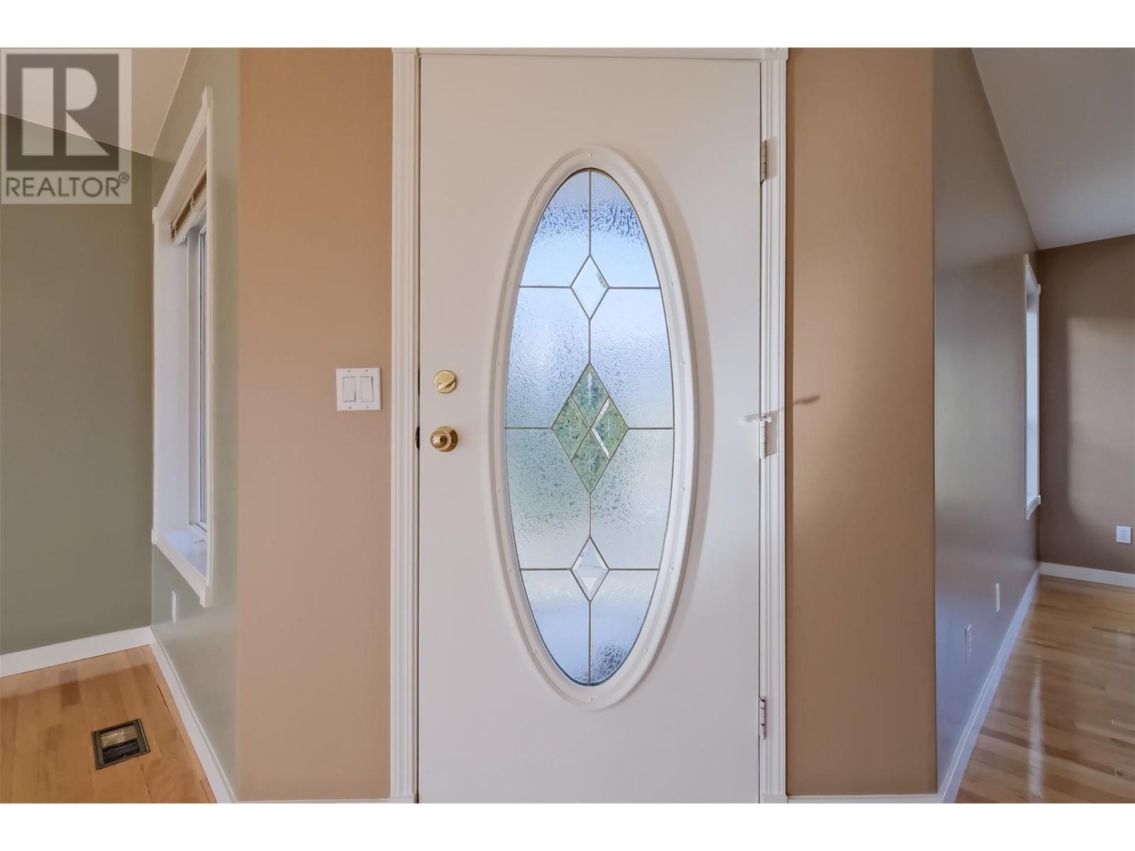 1893 Sandstone Drive, Penticton, British Columbia  V2A 8Y6 - Photo 23 - 10339755