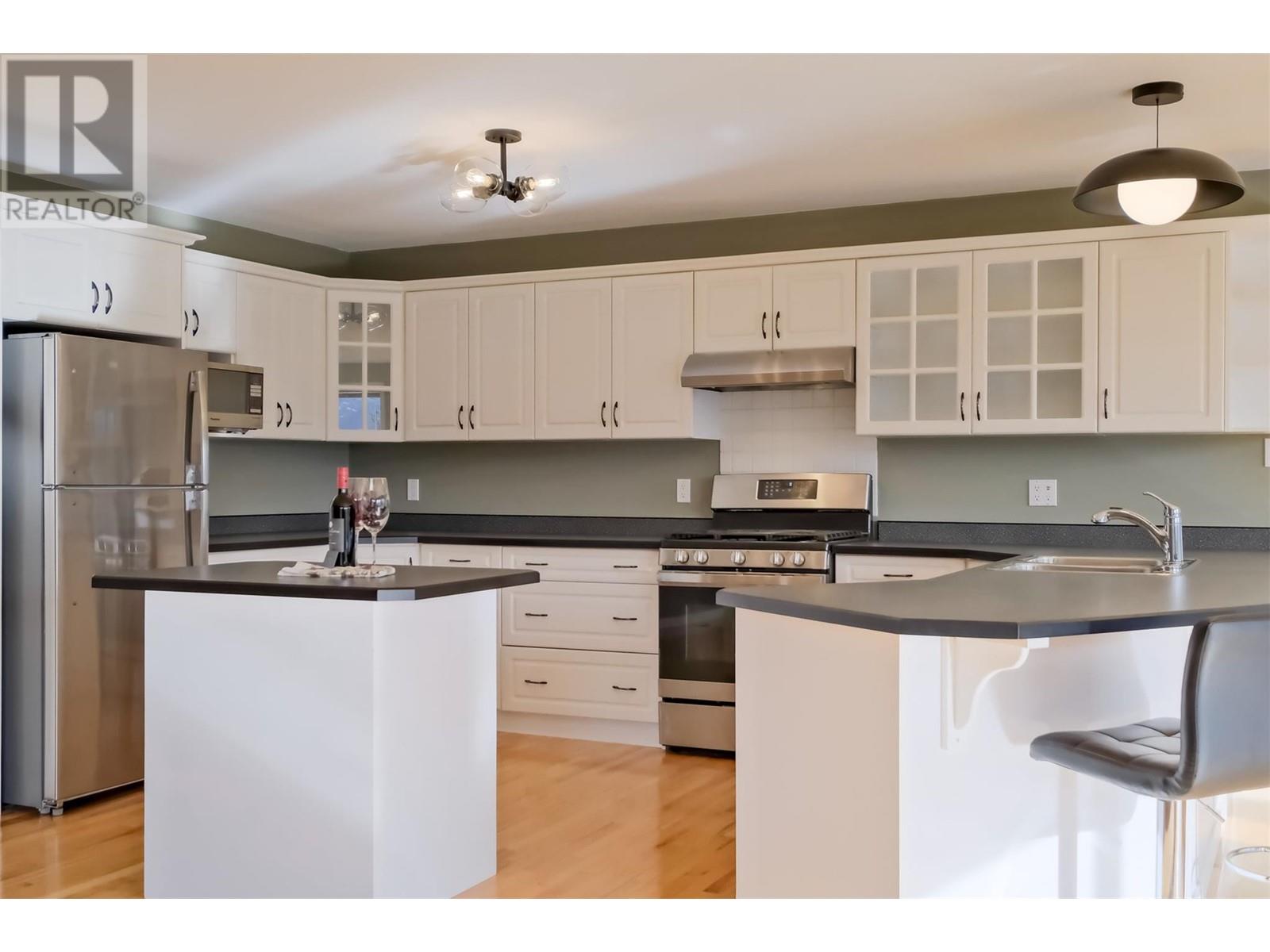 1893 Sandstone Drive, Penticton, British Columbia  V2A 8Y6 - Photo 43 - 10339755