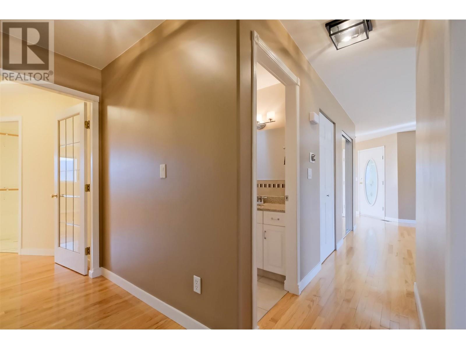 1893 Sandstone Drive, Penticton, British Columbia  V2A 8Y6 - Photo 52 - 10339755