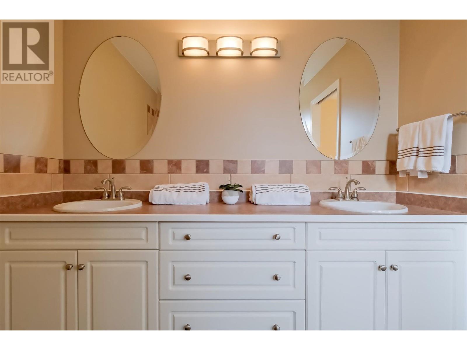 1893 Sandstone Drive, Penticton, British Columbia  V2A 8Y6 - Photo 66 - 10339755