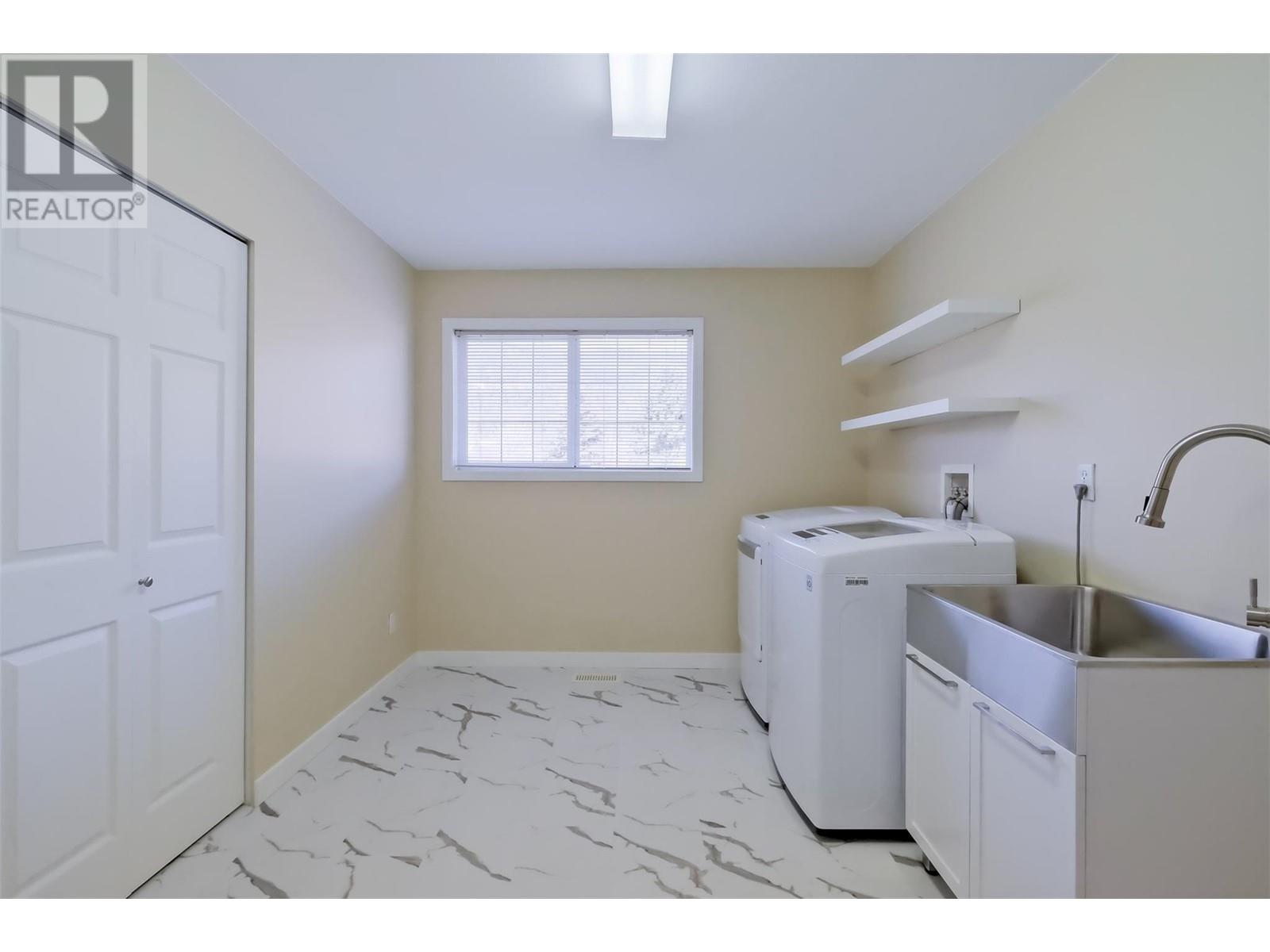 1893 Sandstone Drive, Penticton, British Columbia  V2A 8Y6 - Photo 8 - 10339755