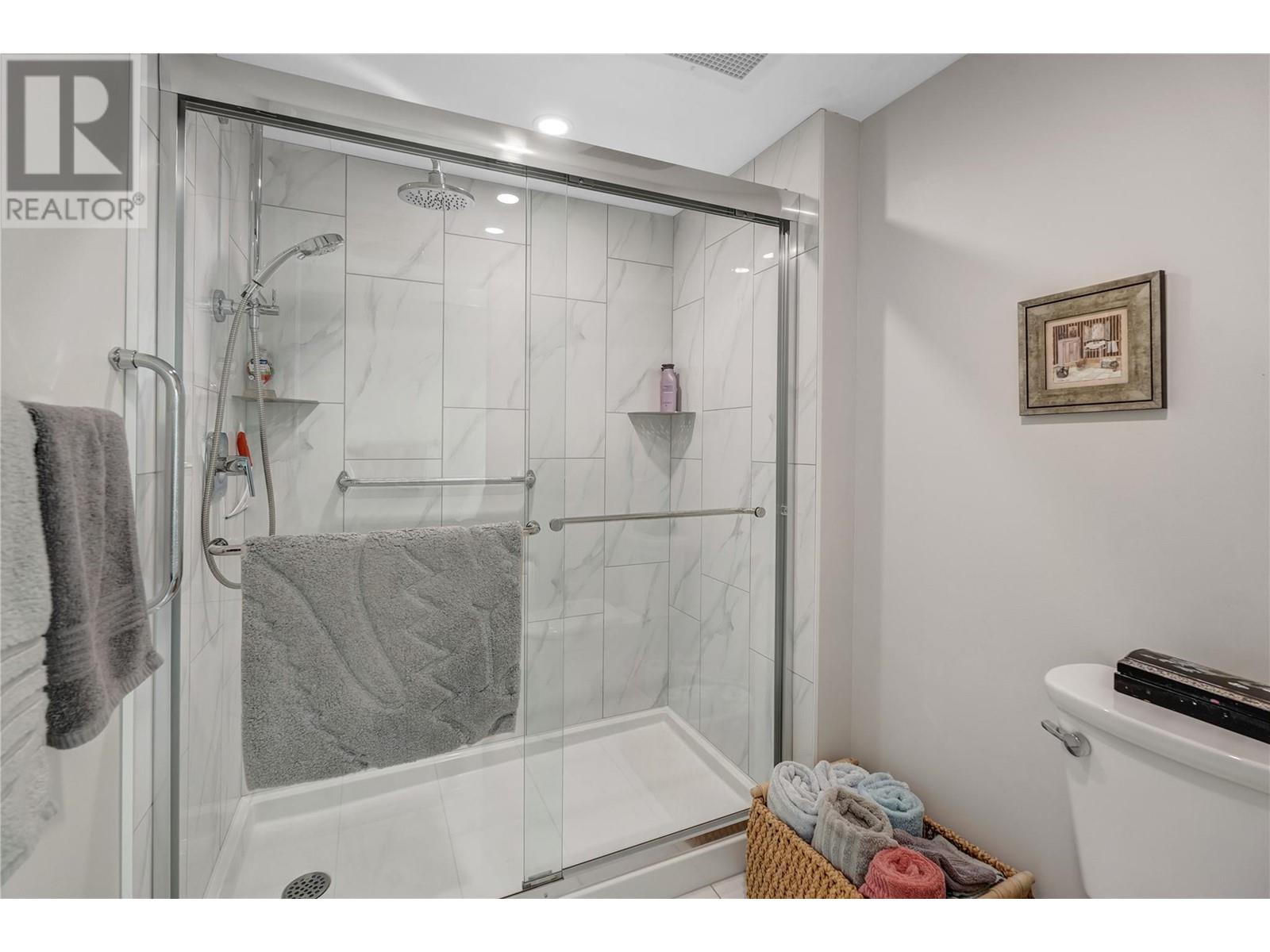 86 Lakeshore Drive Unit# 202, Penticton, British Columbia  V2A 1B5 - Photo 20 - 10340067