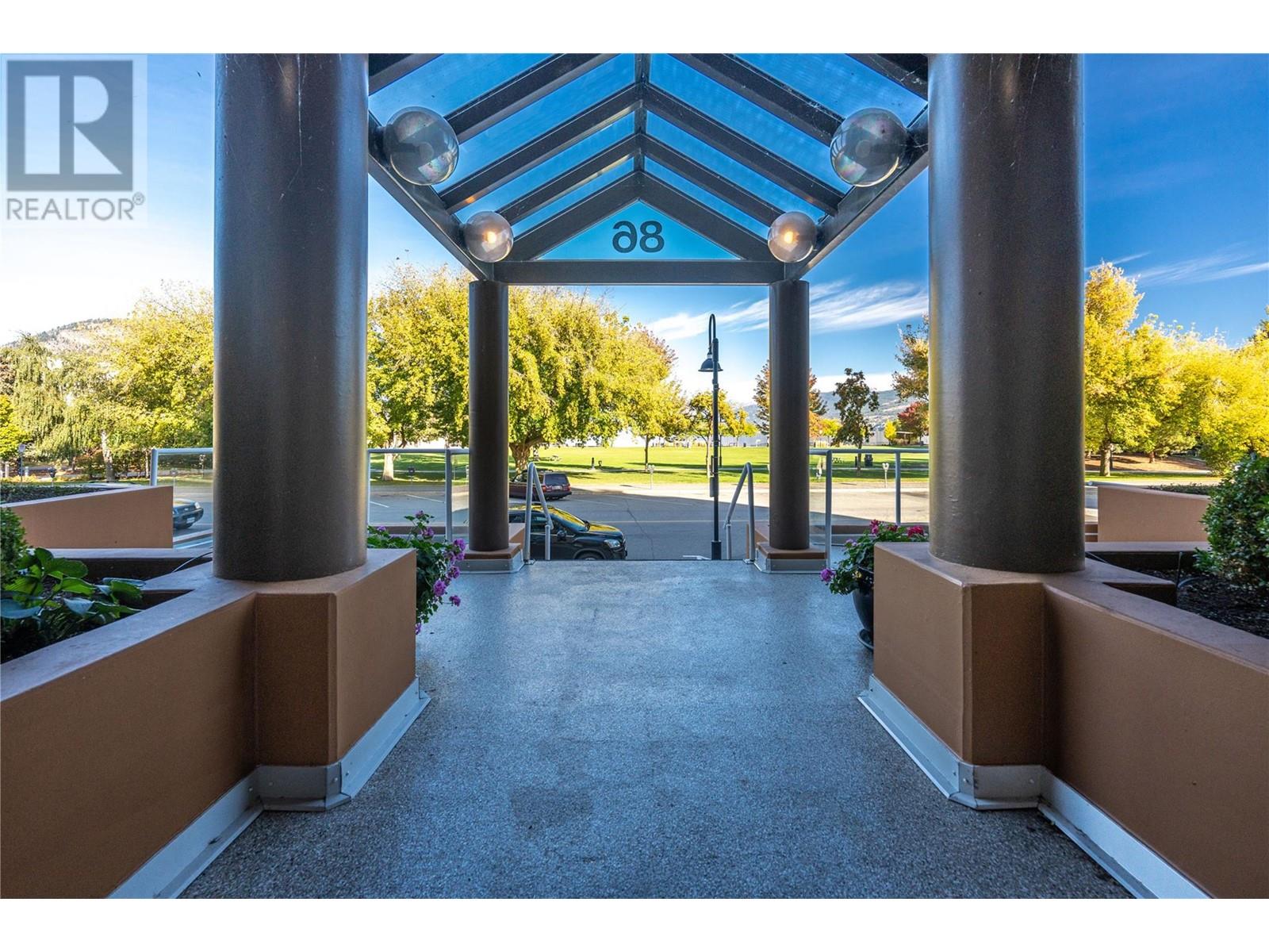 86 Lakeshore Drive Unit# 202, Penticton, British Columbia  V2A 1B5 - Photo 30 - 10340067