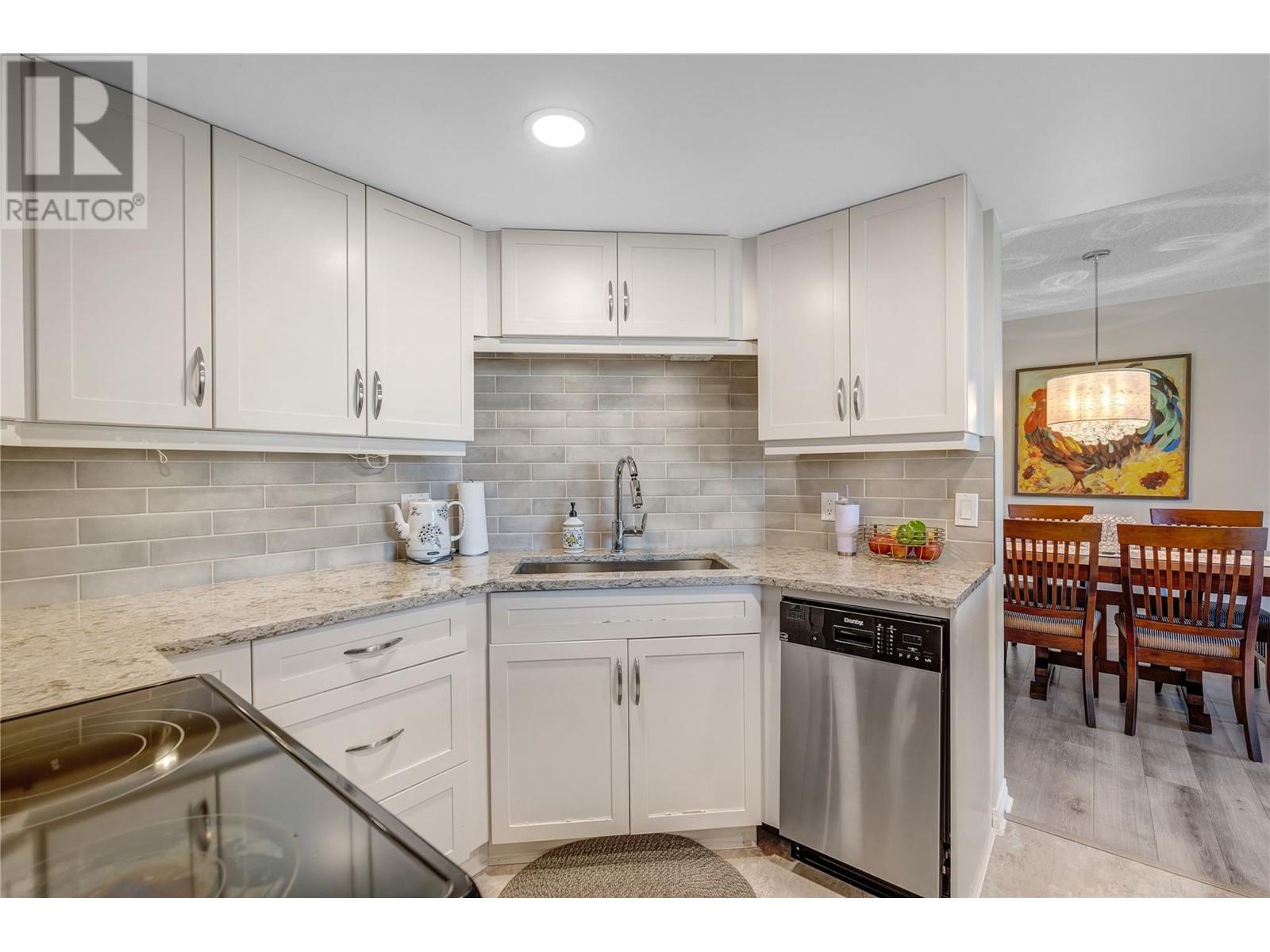 86 Lakeshore Drive Unit# 202, Penticton, British Columbia  V2A 1B5 - Photo 7 - 10340067