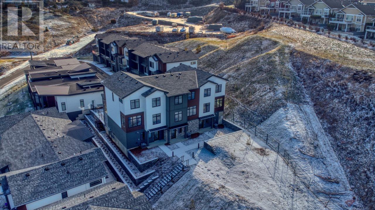 7599 Klinger Road Unit# 10, Vernon, British Columbia  V1H 0B2 - Photo 4 - 10340045