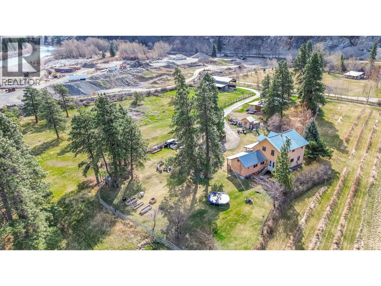 3210 / 3208 Cory Road, Keremeos, British Columbia  V0H 1N0 - Photo 42 - 10339386