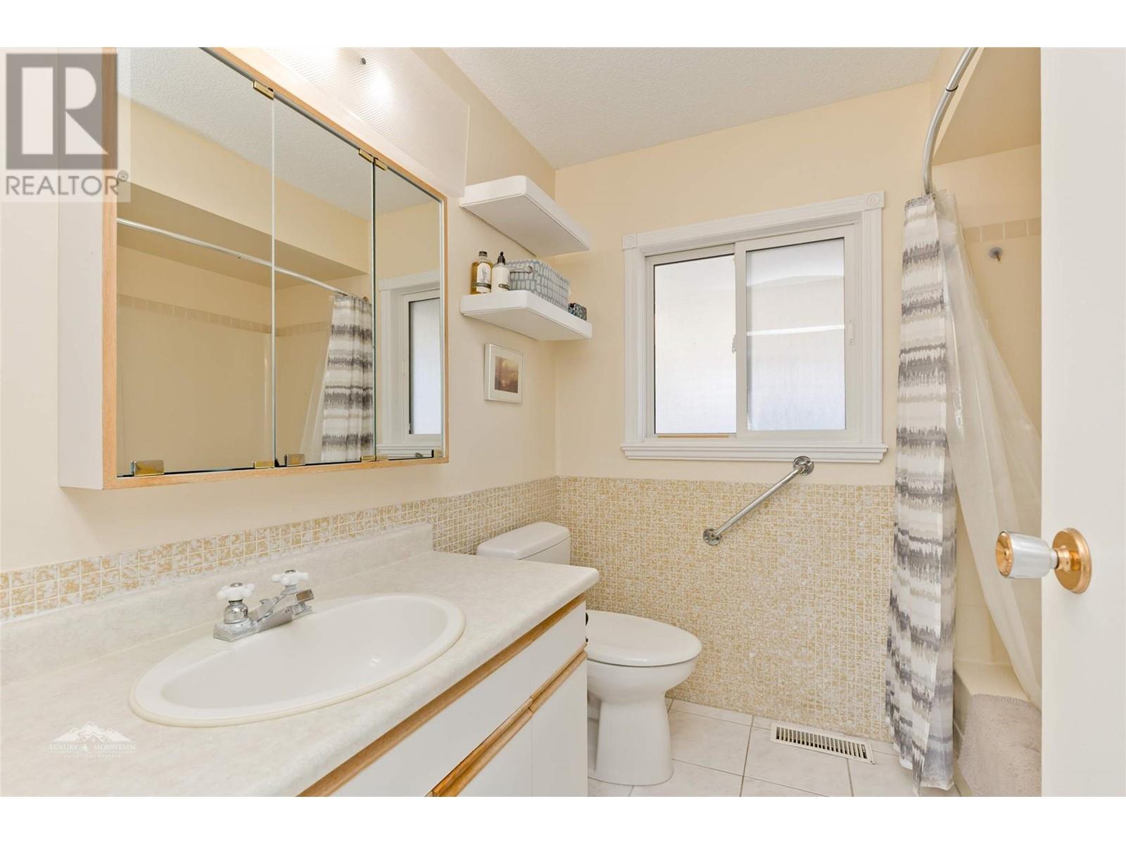8015 87th Street, Osoyoos, British Columbia  V0H 1V2 - Photo 25 - 10340399