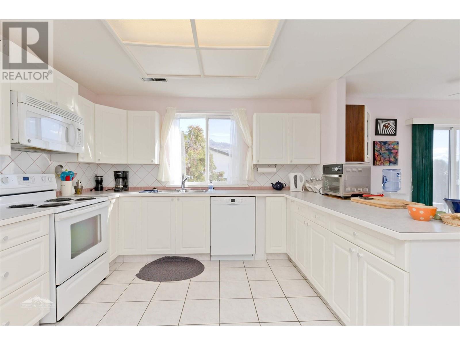 8015 87th Street, Osoyoos, British Columbia  V0H 1V2 - Photo 29 - 10340399