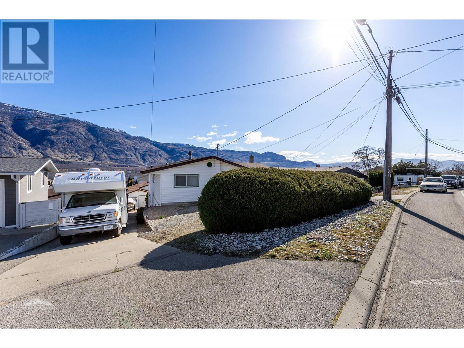 8015 87th Street, Osoyoos, British Columbia  V0H 1V2 - Photo 7 - 10340399
