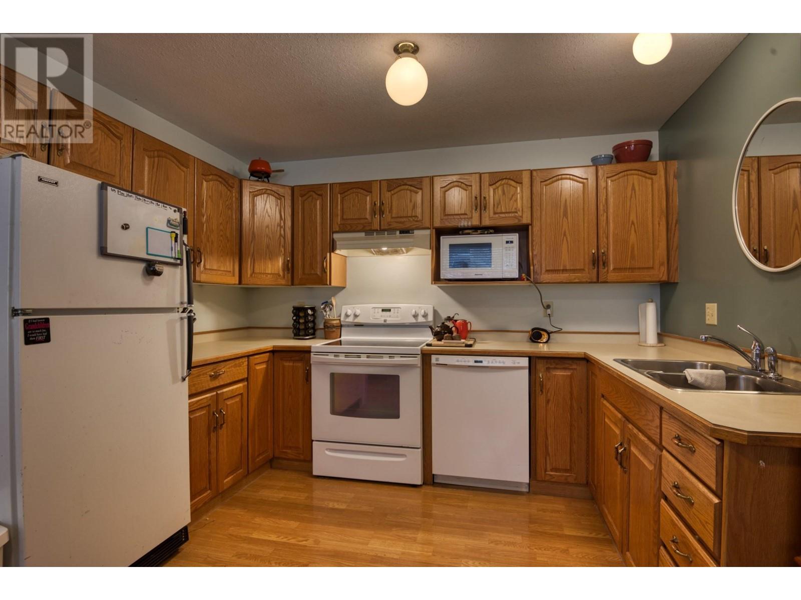 1076 Dynes Avenue Unit# 103, Penticton, British Columbia  V2A 1G1 - Photo 11 - 10339765