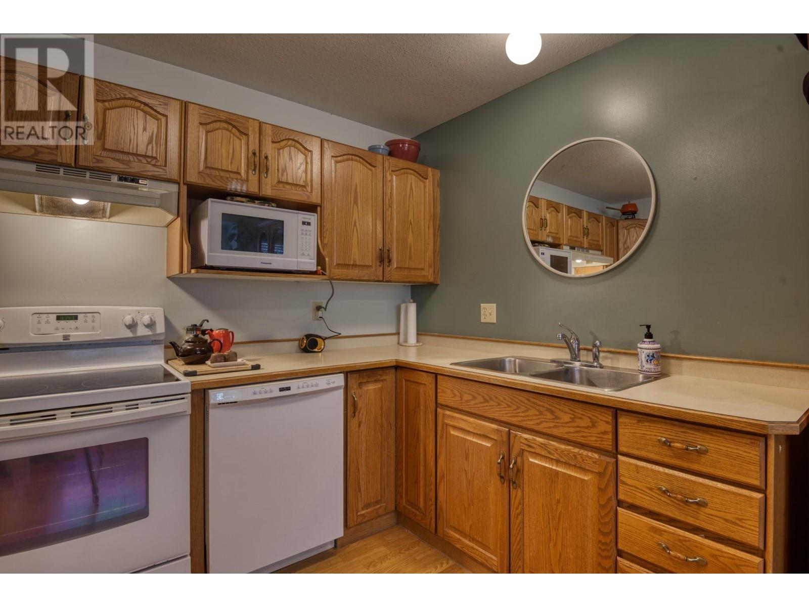 1076 Dynes Avenue Unit# 103, Penticton, British Columbia  V2A 1G1 - Photo 12 - 10339765