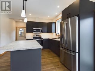555 Earle Crescent, Oliver, British Columbia  V0H 1T0 - Photo 2 - 10340303