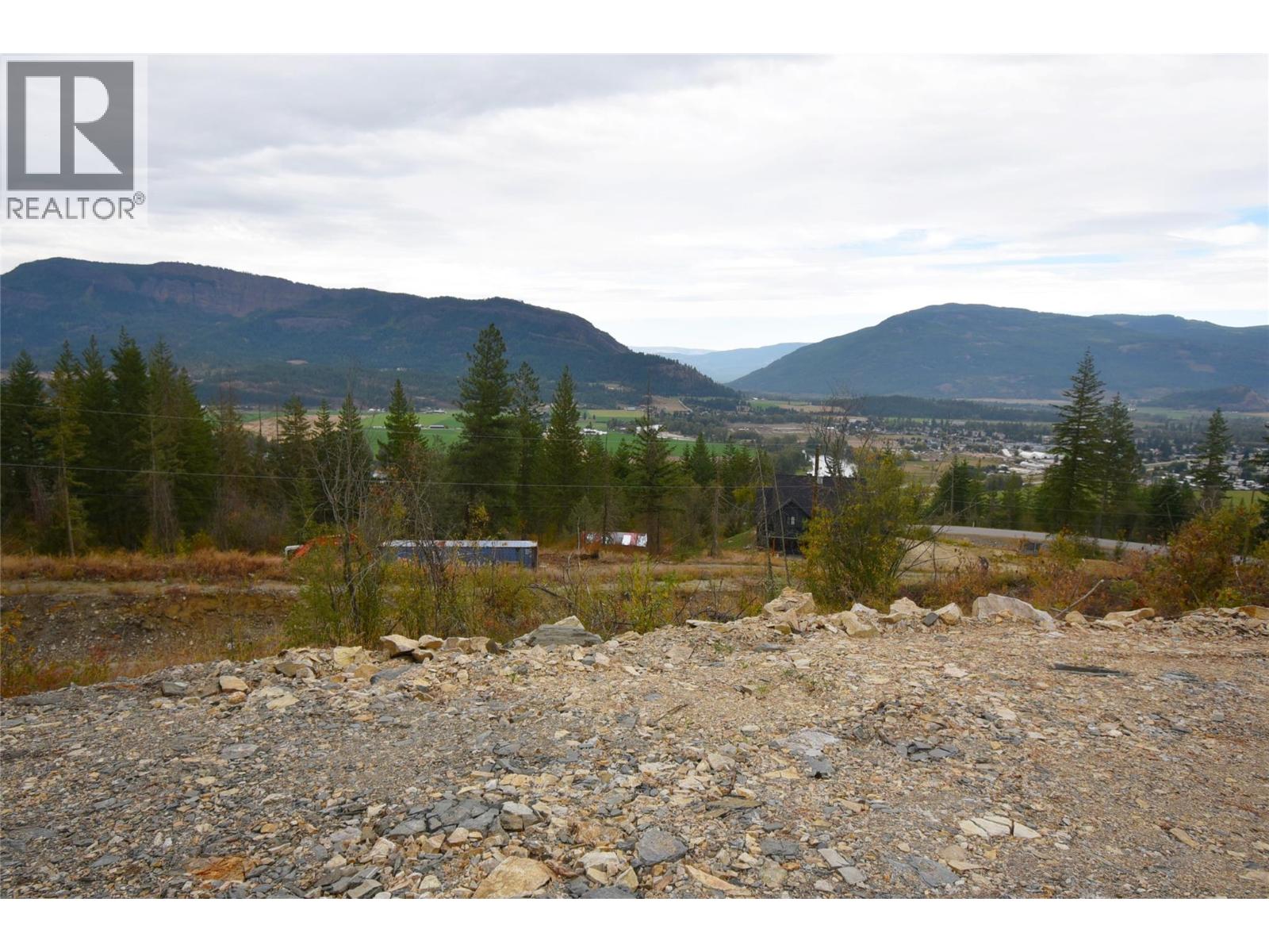 339 Oxbow Place, Enderby, British Columbia  V0E 1V1 - Photo 3 - 10340363