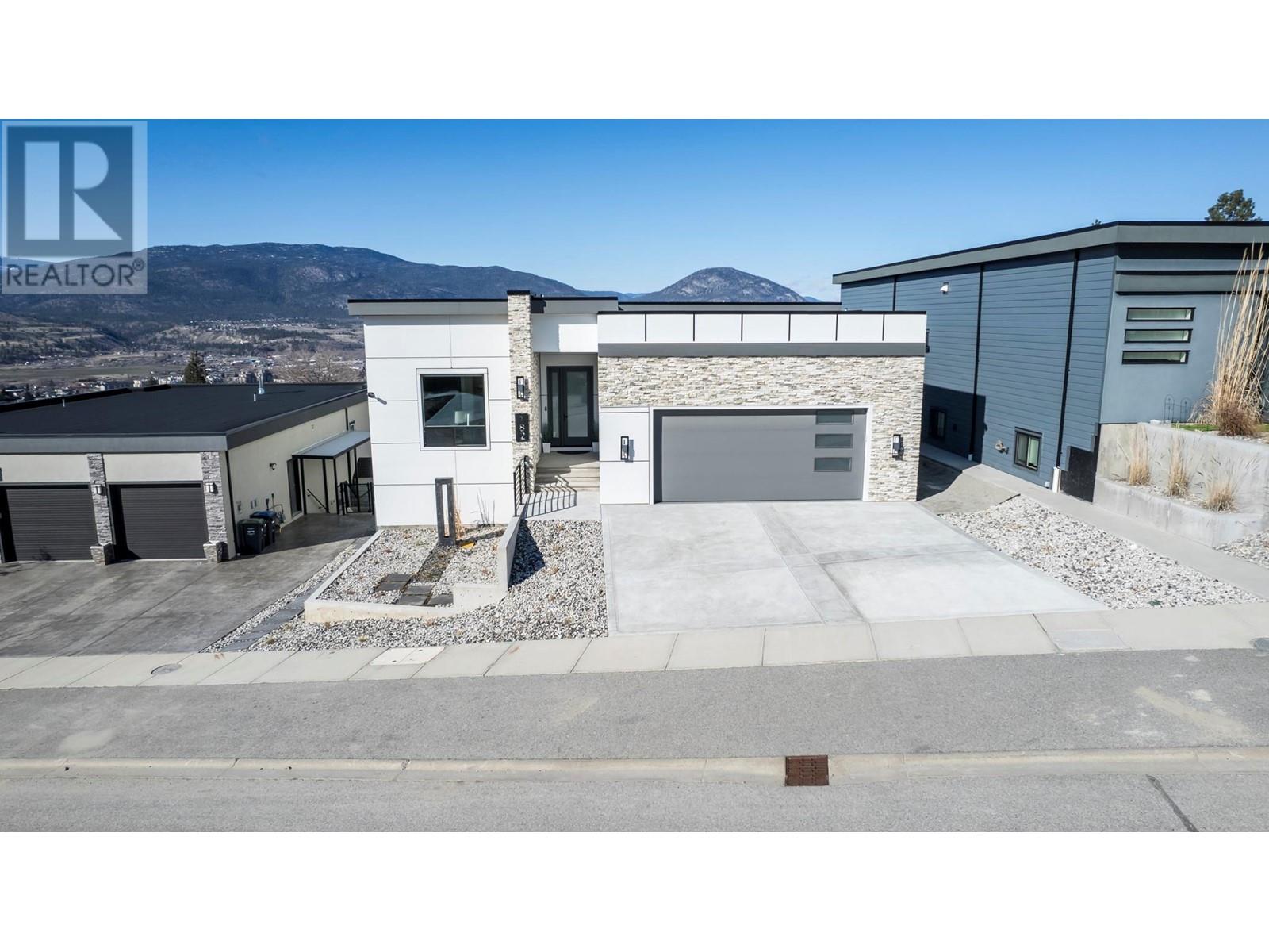 182 Avery Place, Penticton, British Columbia  V2A 0B4 - Photo 1 - 10340514