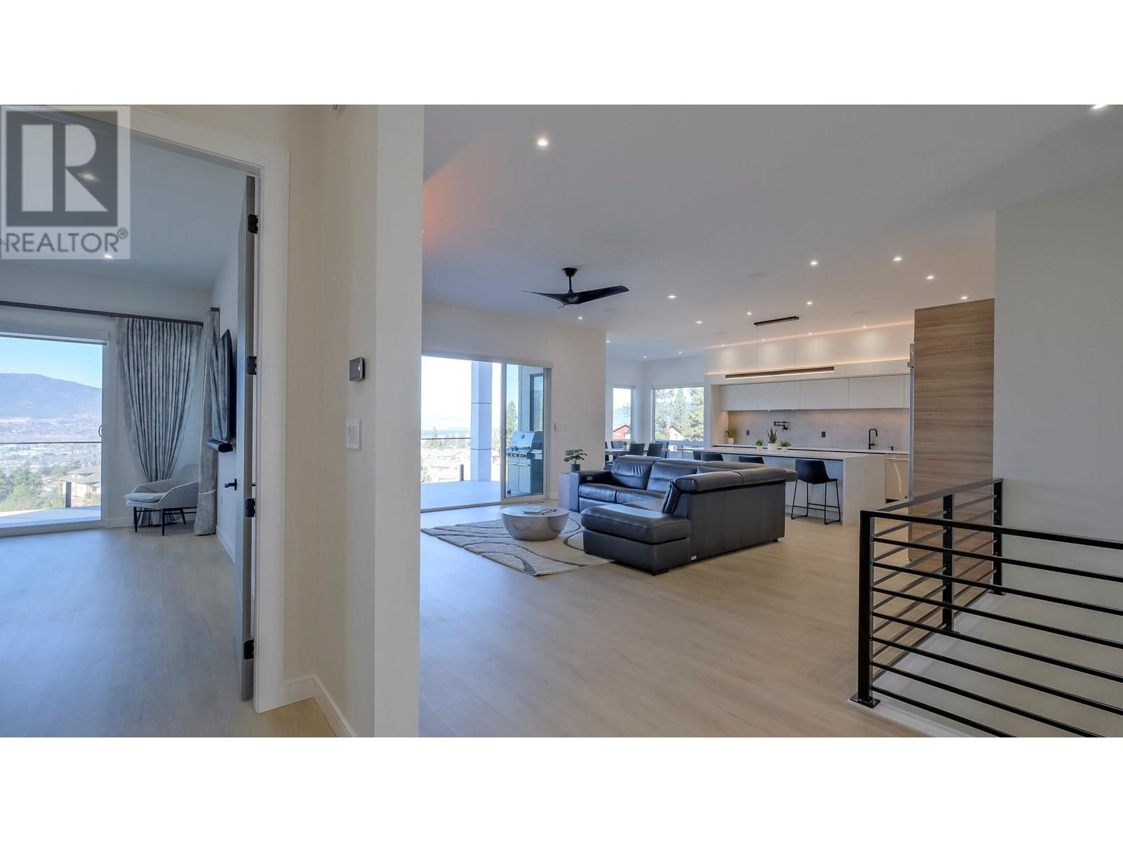 182 Avery Place, Penticton, British Columbia  V2A 0B4 - Photo 48 - 10340514