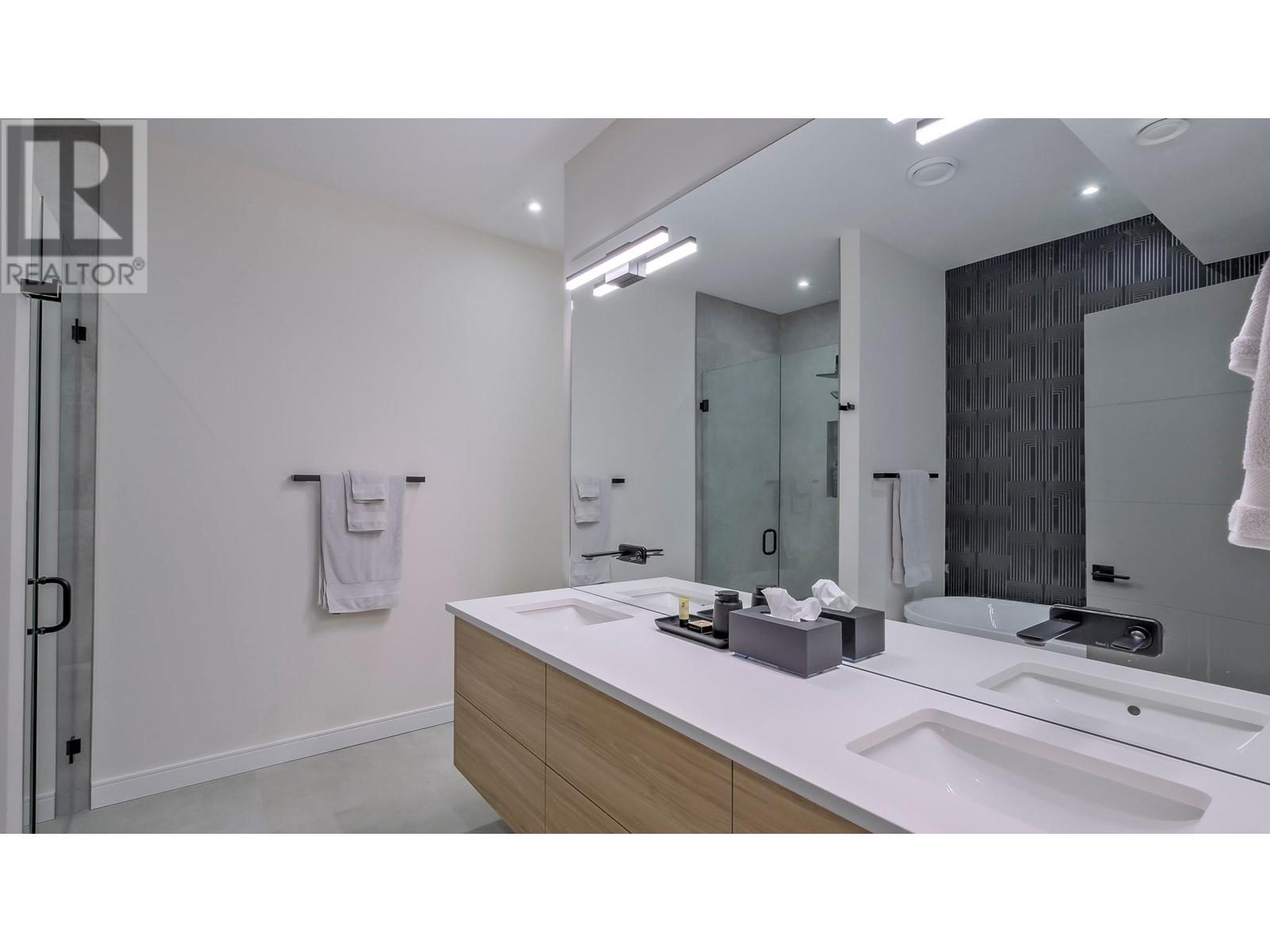182 Avery Place, Penticton, British Columbia  V2A 0B4 - Photo 58 - 10340514