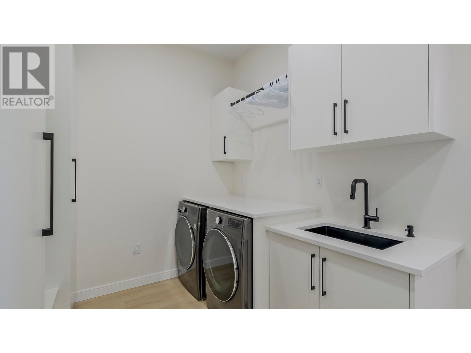 182 Avery Place, Penticton, British Columbia  V2A 0B4 - Photo 6 - 10340514