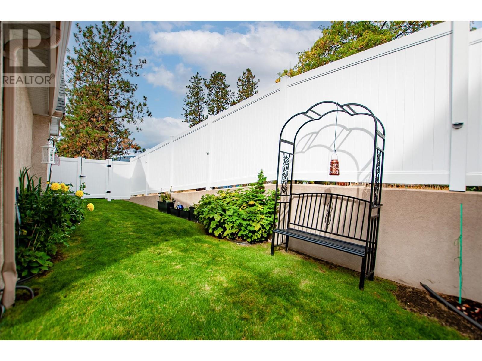 2852 Juniper Drive, Penticton, British Columbia  V2A 9B4 - Photo 28 - 10340490