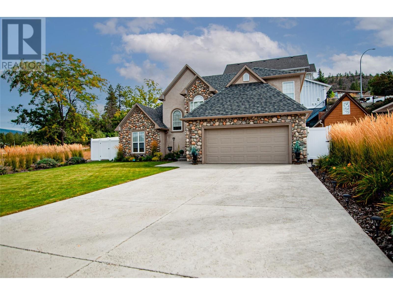 2852 Juniper Drive, Penticton, British Columbia  V2A 9B4 - Photo 3 - 10340490