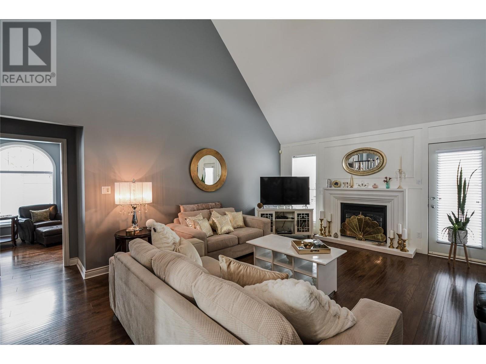 2852 Juniper Drive, Penticton, British Columbia  V2A 9B4 - Photo 7 - 10340490