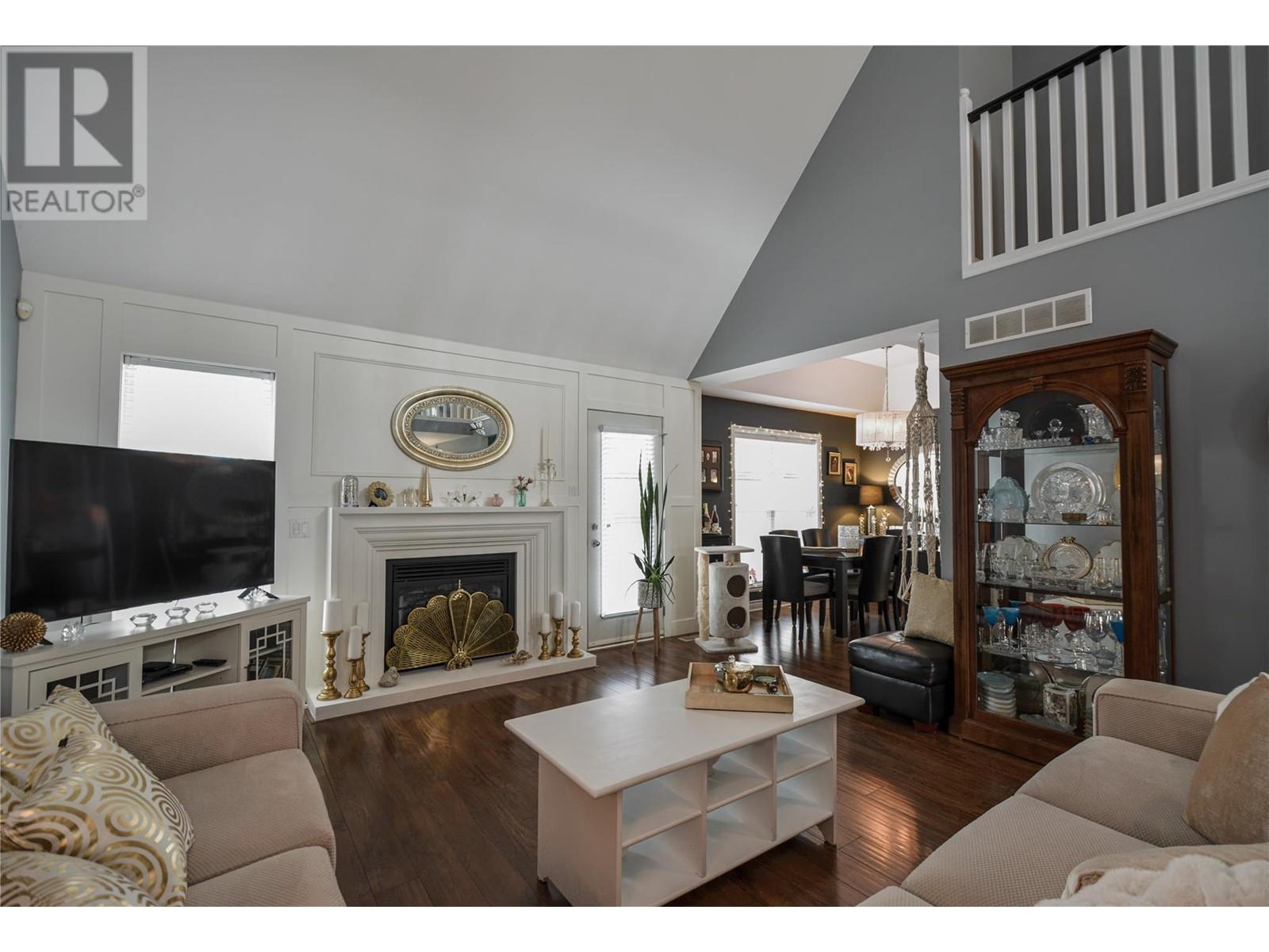 2852 Juniper Drive, Penticton, British Columbia  V2A 9B4 - Photo 8 - 10340490