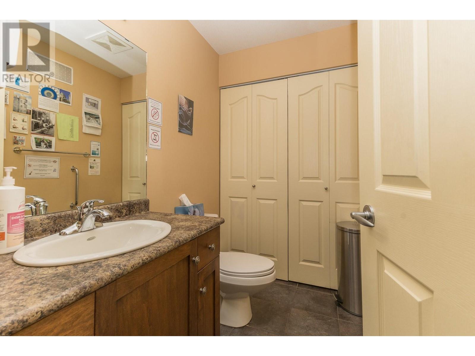 140 Harbourfront Drive Ne Unit# 2 Lot# 2, Salmon Arm, British Columbia  V1E 2T3 - Photo 11 - 10339498