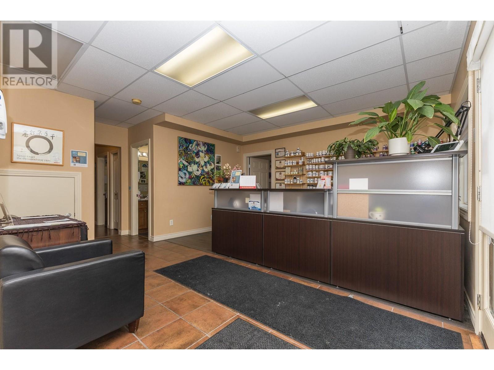 140 Harbourfront Drive Ne Unit# 2 Lot# 2, Salmon Arm, British Columbia  V1E 2T3 - Photo 3 - 10339498