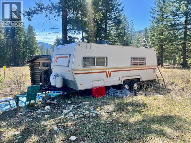 6914 95 Highway, Kingsgate, British Columbia  V0B 1V1 - Photo 11 - 10340397