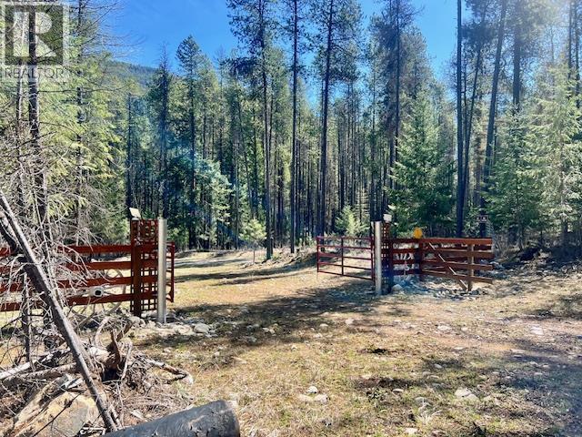 6914 95 Highway, Kingsgate, British Columbia  V0B 1V1 - Photo 17 - 10340397