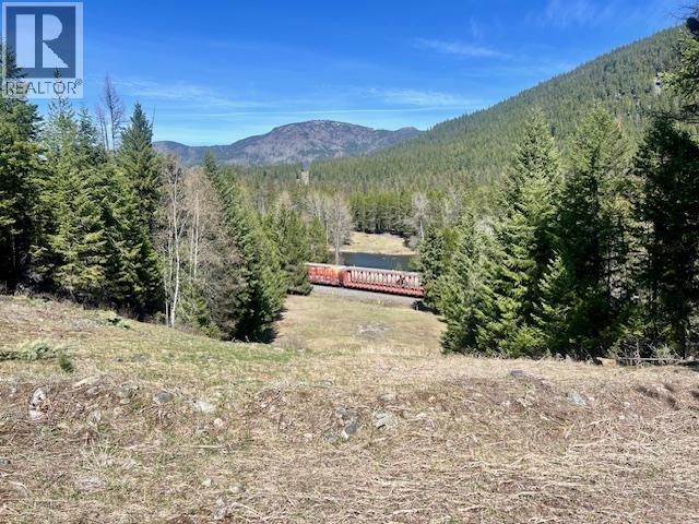 6914 95 Highway, Kingsgate, British Columbia  V0B 1V1 - Photo 22 - 10340397