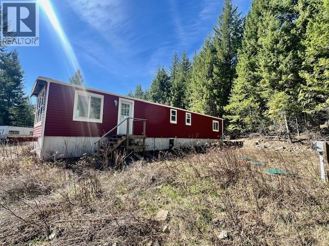 6914 95 Highway, Kingsgate, British Columbia  V0B 1V1 - Photo 6 - 10340397