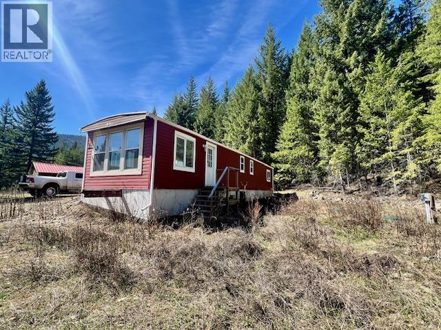 6914 95 Highway, Kingsgate, British Columbia  V0B 1V1 - Photo 7 - 10340397