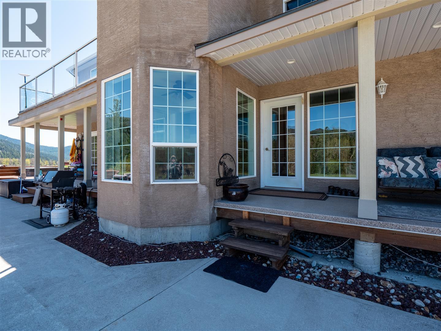 5284 Christian Valley Road, Westbridge, British Columbia  V0H 2B0 - Photo 13 - 10340630