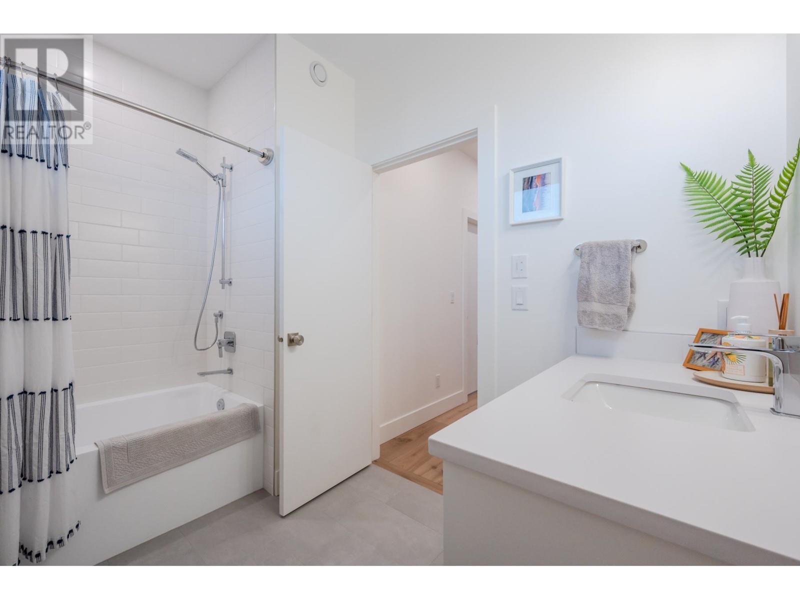 1949 Harris Drive, Penticton, British Columbia  V2A 0C8 - Photo 23 - 10340533