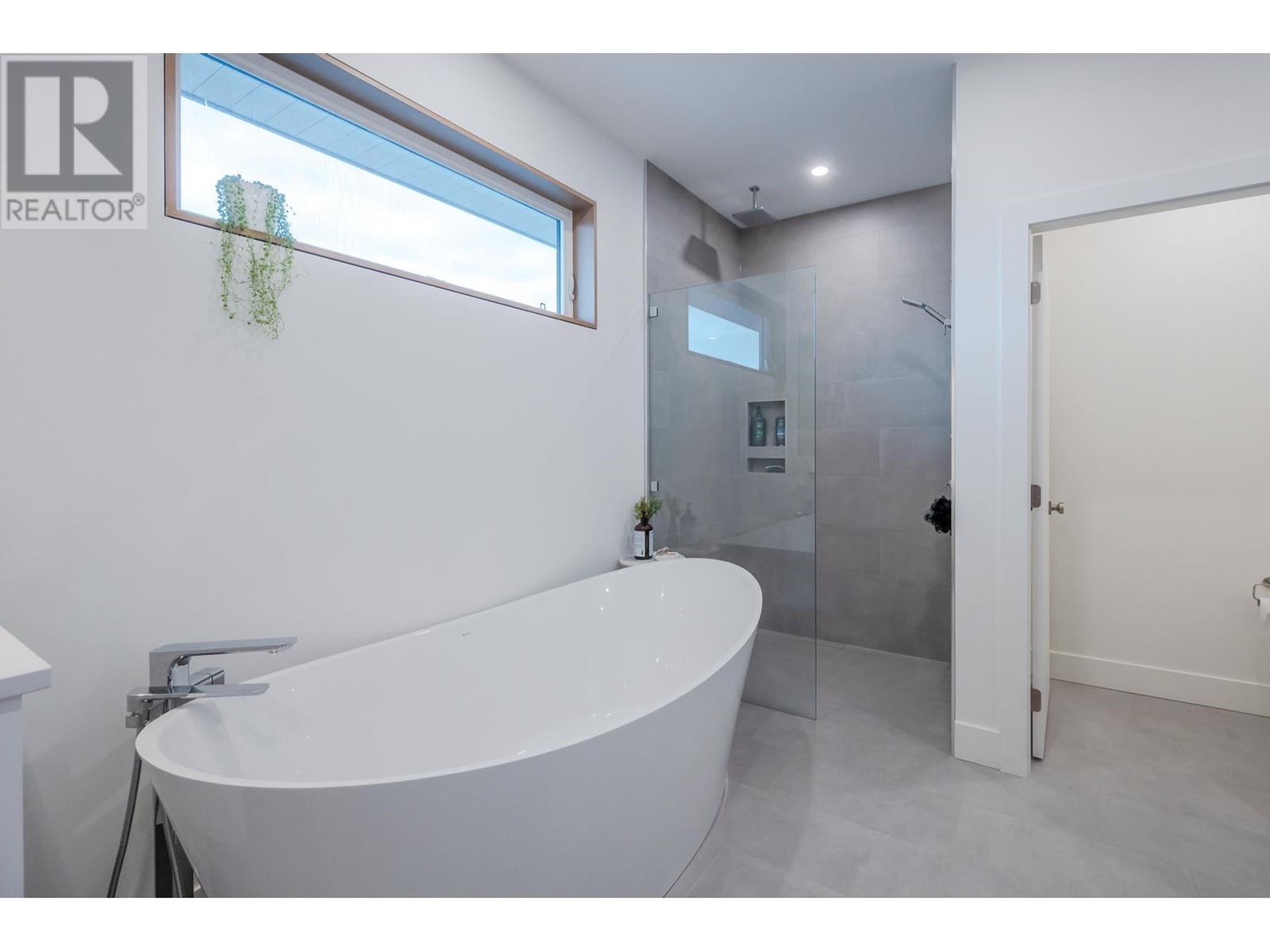 1949 Harris Drive, Penticton, British Columbia  V2A 0C8 - Photo 44 - 10340533